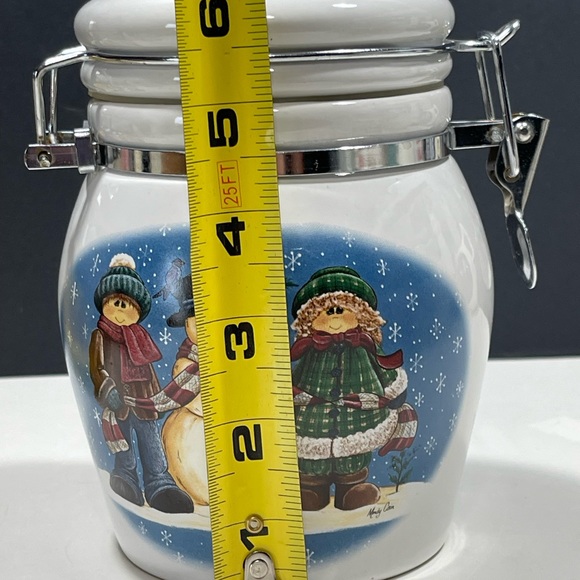 Designpac Mindy Cain Snowman Airtight Latched Lid Ceramic Canister (T39) - Picture 2 of 12